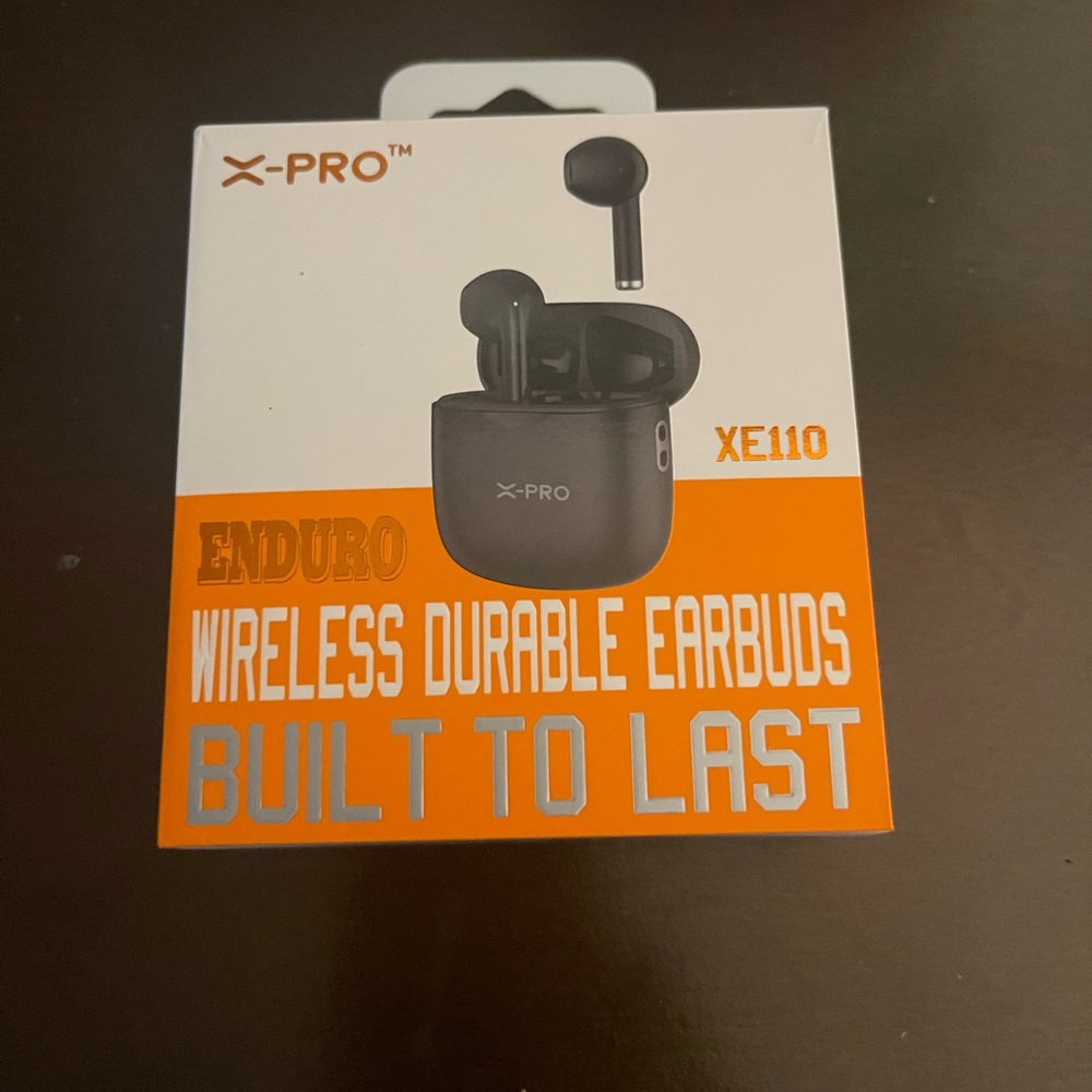 XE110 Black Wireless Durable Earbuds
